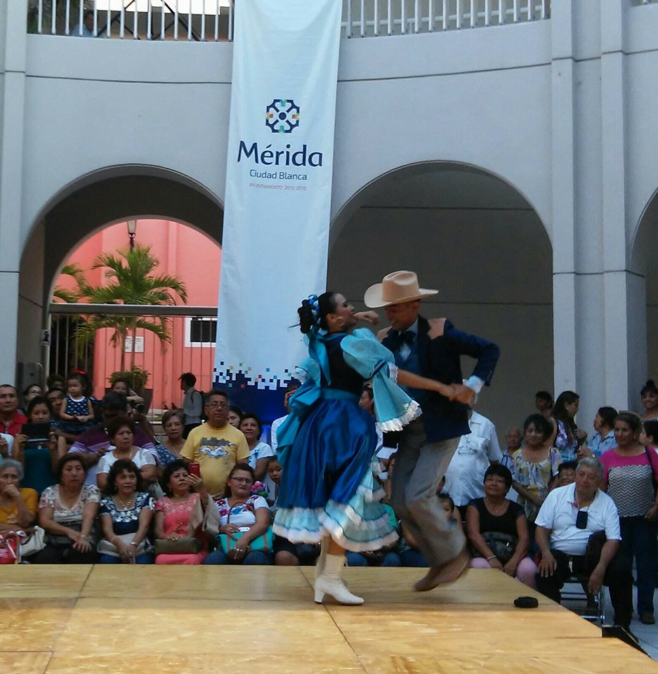 Fiesta mundial del folclore en Mérida_3