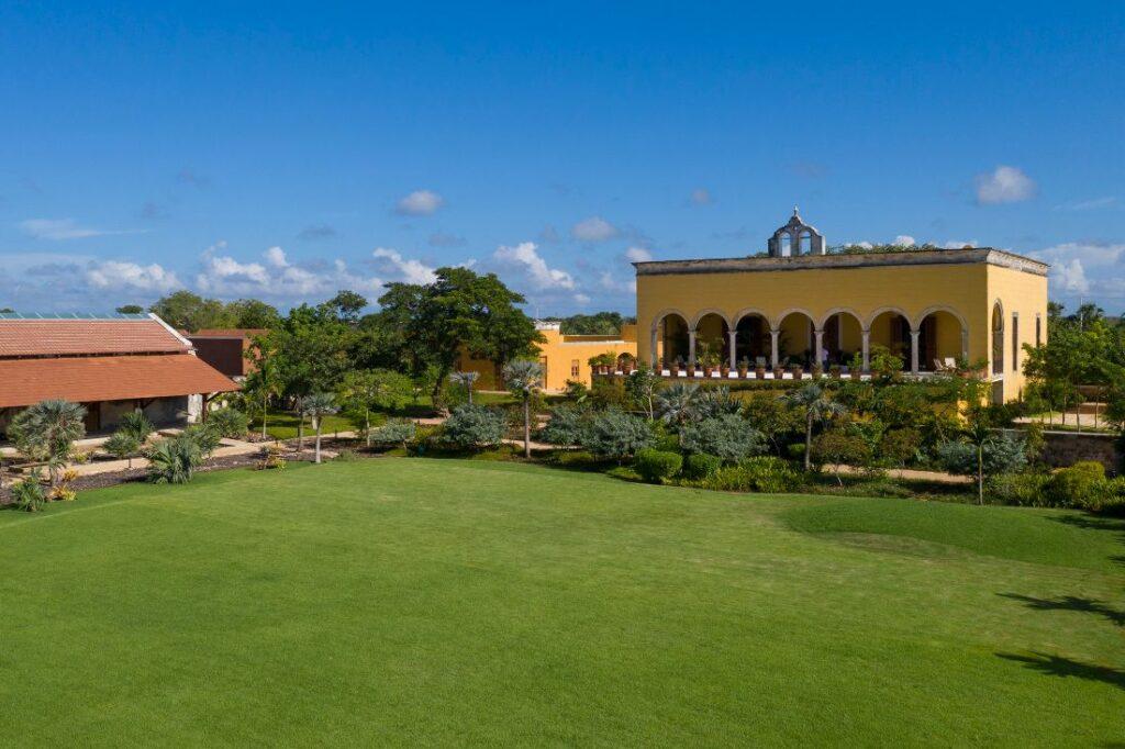 Jardín Principal de la Hacienda San Antonio Hool