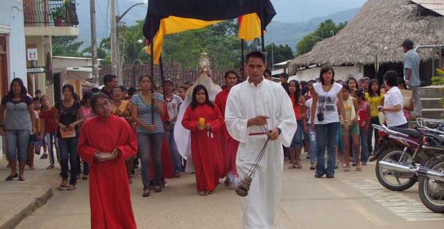 Resultado de imagen para celebraciÃ³n del Corpus Christi san martin