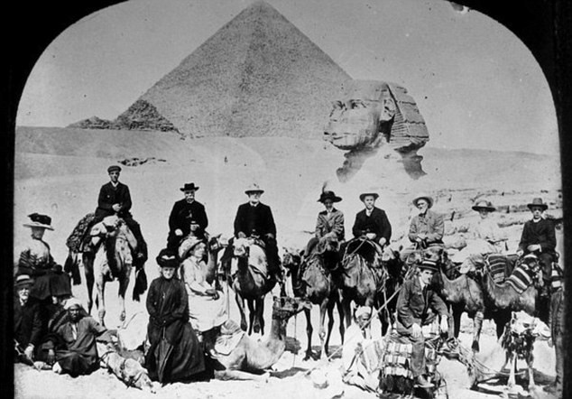 Primeros Turistas a Egipto