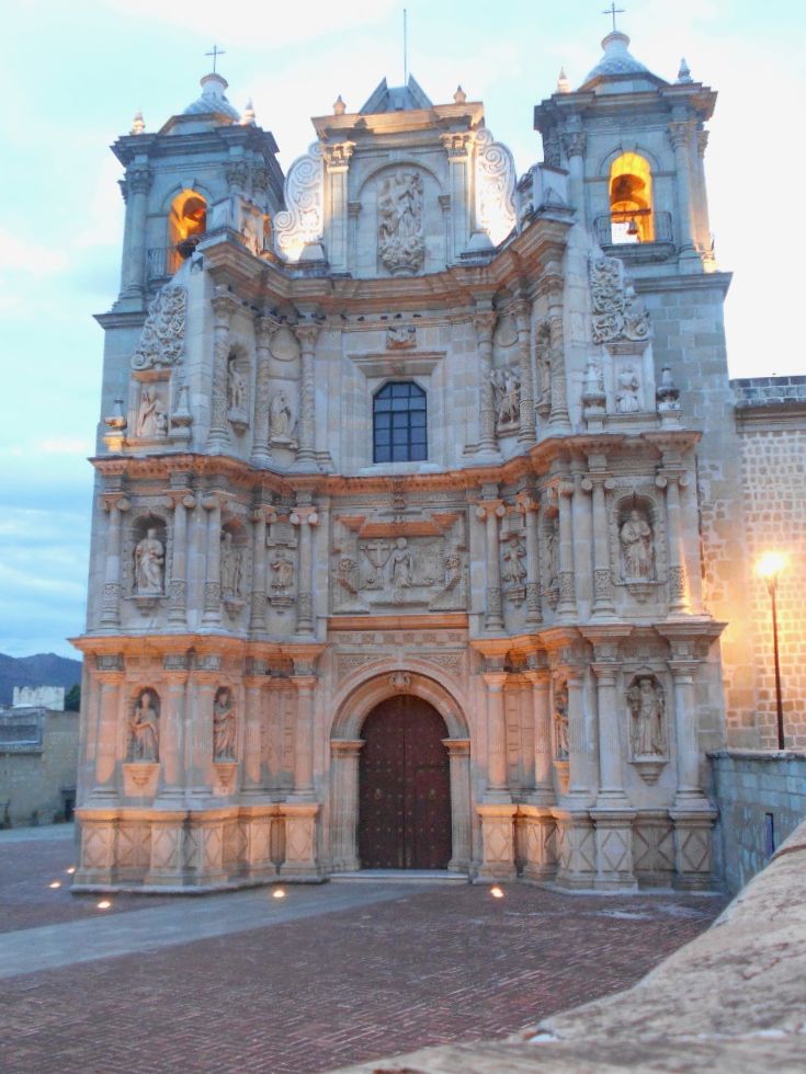 Basílica de la Virgen de la Soledad en Oaxaca