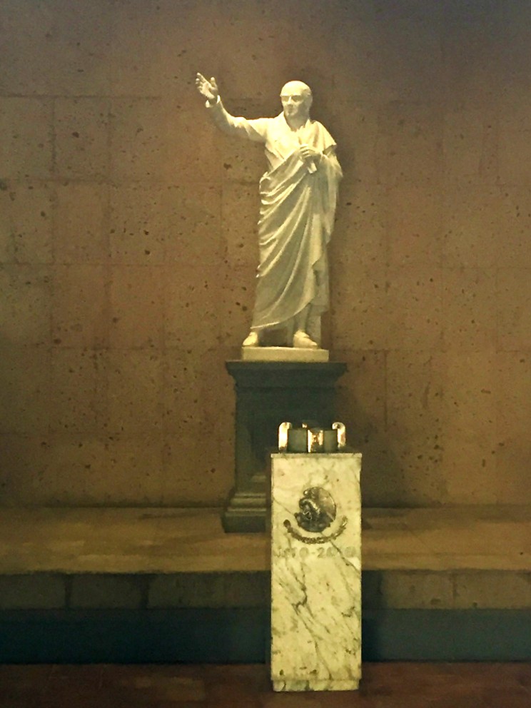 Estatua del Cura Hidalgo en Atotonilco