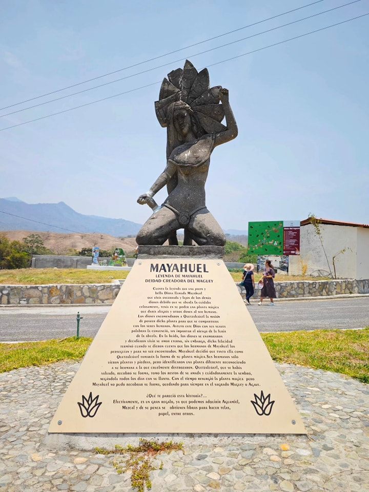 Escultura dedicada a la Diosa Mayahuel en La Rosa de San José de Lúmber