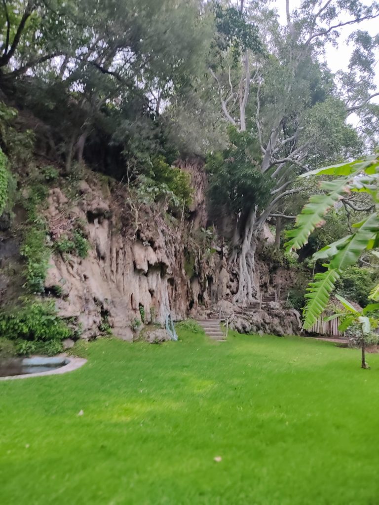 Grutas del Hotel Agua Blanca