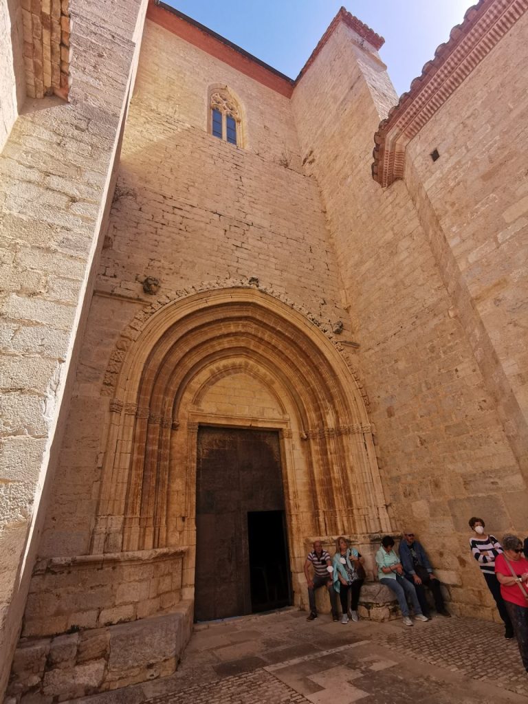 Portada gótica Basílica Arciprestal de San Mateo